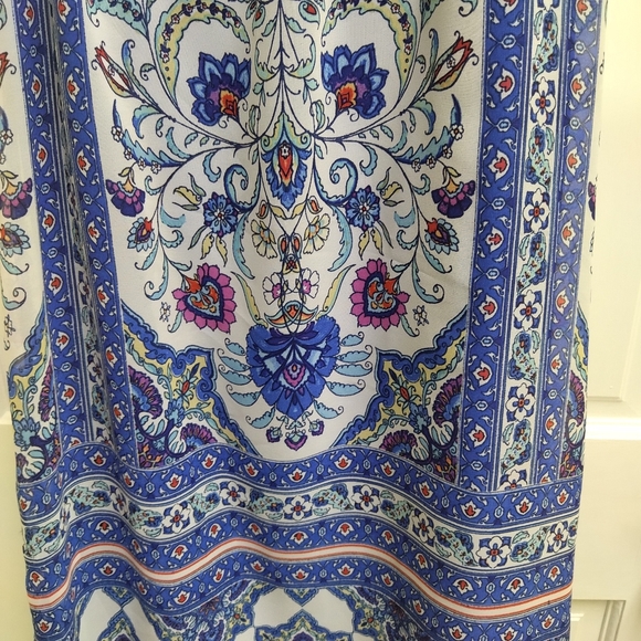 Ladies Sleeveless Dress - Picture 5 of 9